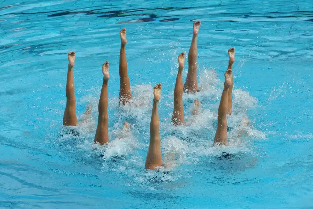 Synchronschwimmerinnen des SVV Plauen in Formation