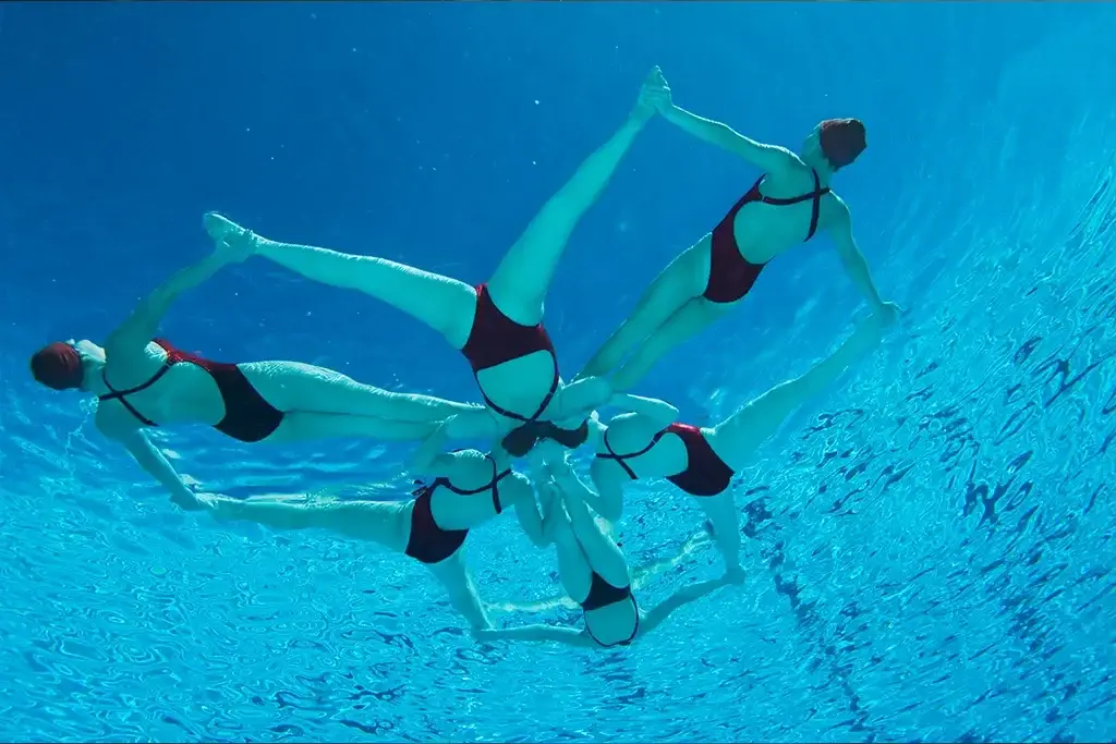 Synchronschwimmerinnen beim SVV Plauen